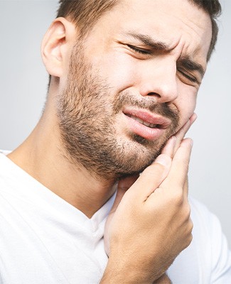 We can help during a dental emergency near Tewksbury